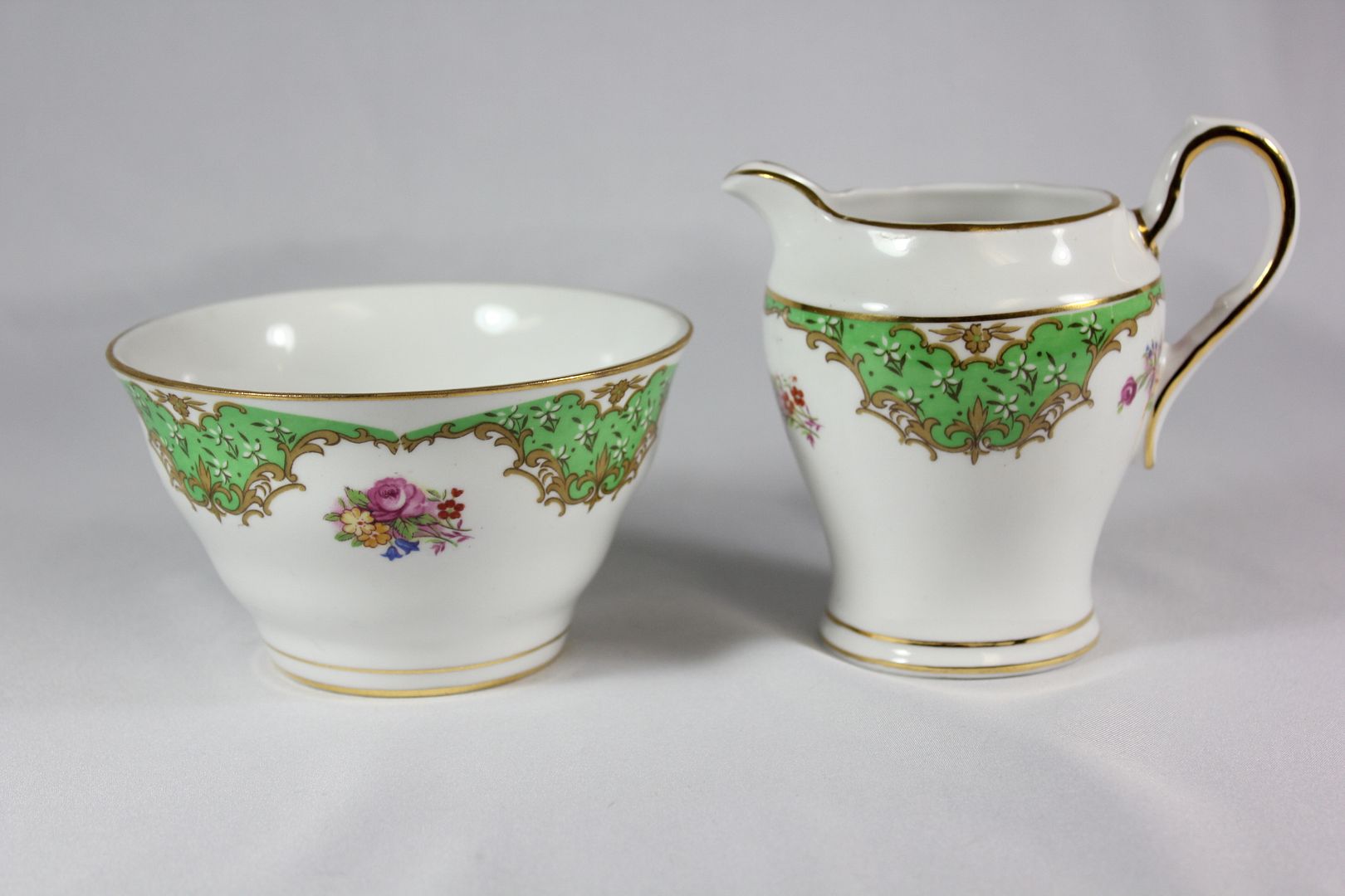 Vintage 21 Pc. ROYAL TARA Ireland Fine Bone China Partial TEA SET eBay